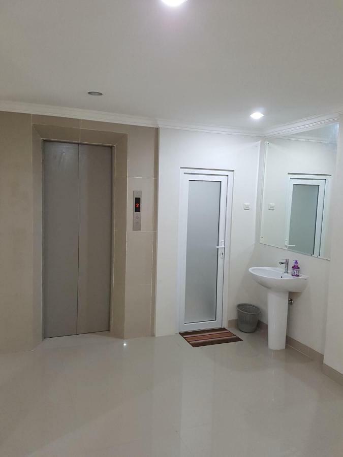 Ethan Hotel Kelapa Gading Jakarta Exterior photo